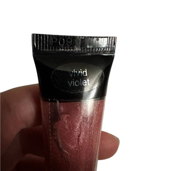 Bundle special! 6 NEW YBF lipglosses & Liquid Lipsticks Sealed - Picture 11 of 13